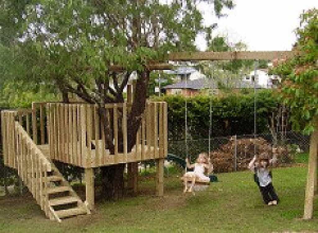 🔨 How to build a kids treehouse platform with slide and swing set