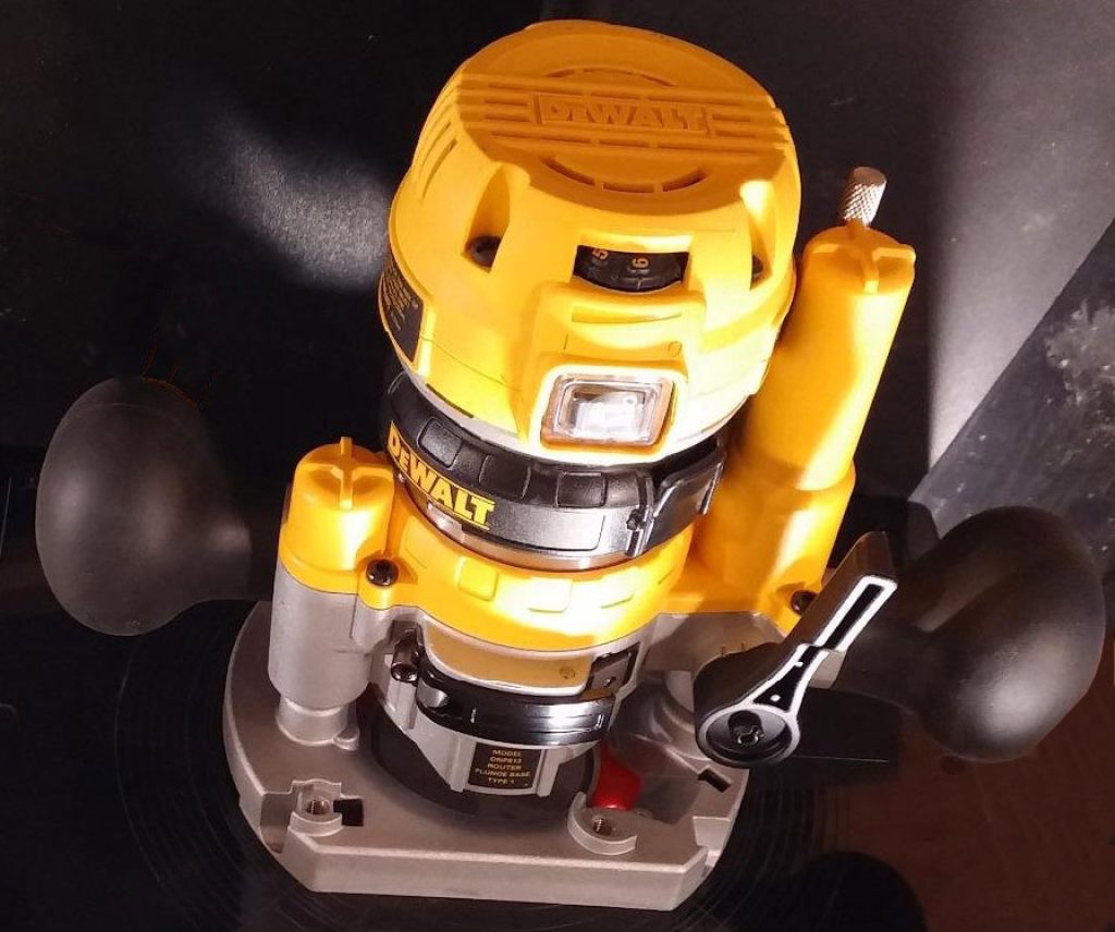 DEWALT DWP611PK