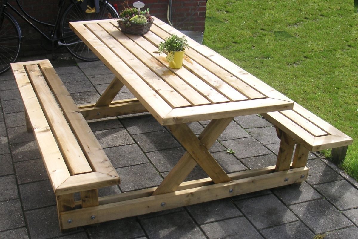 Free Picnic Table Plans | BuildEazy