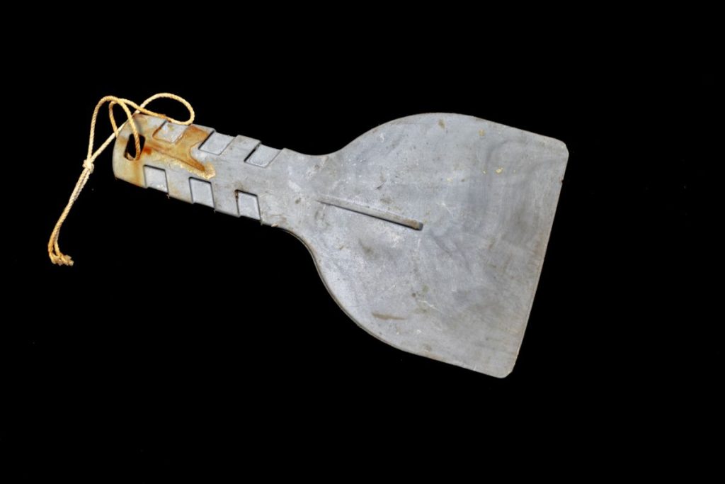 How To Get Candle Wax Off Wood BuildEazy