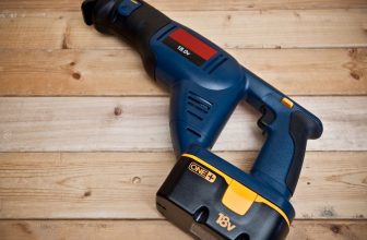 How to Use a Reciprocating Saw