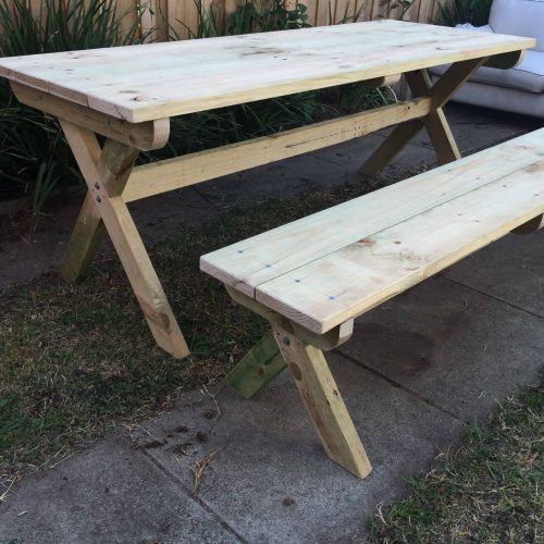 Cross-leg picnic table