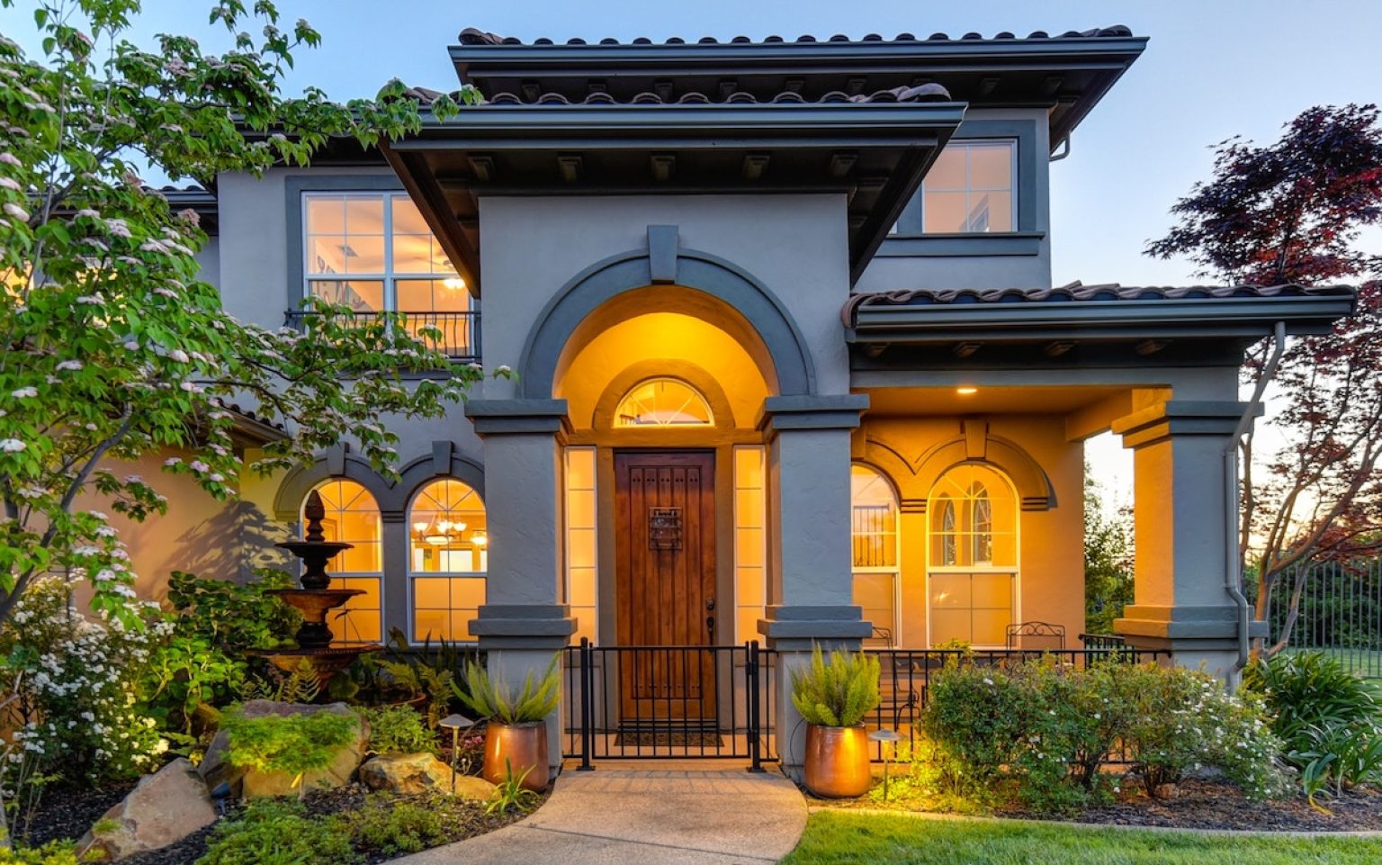 9 Best Exterior Paints for Wood [Jul 2024 Edition]