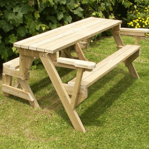 Folding picnic table