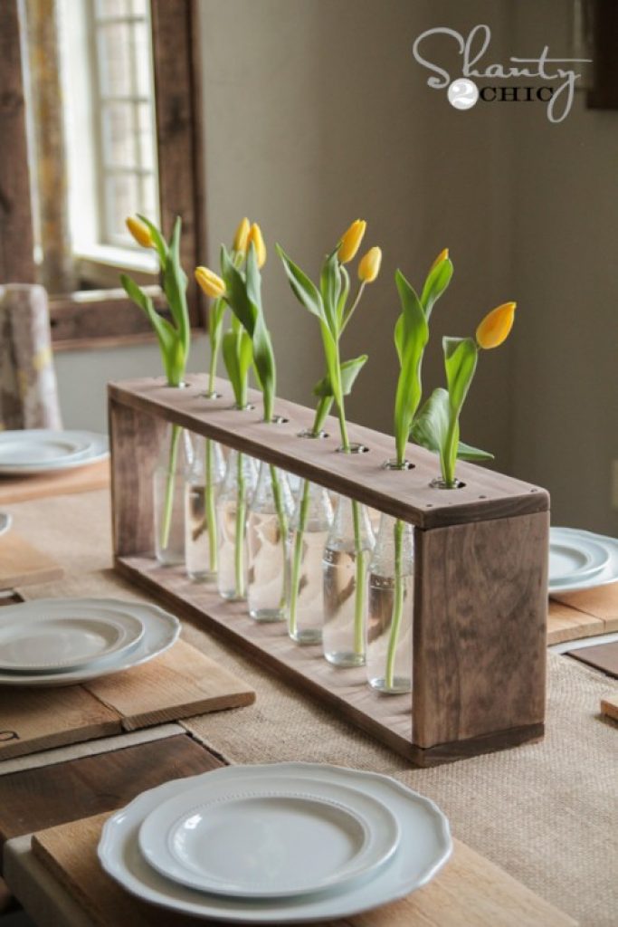 wooden vase holder